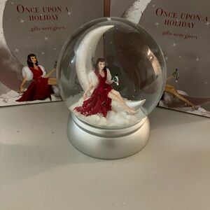 Nordstrom Christmas 2007 Once Upon a Holiday, Gifts Were Given Snowglobe
